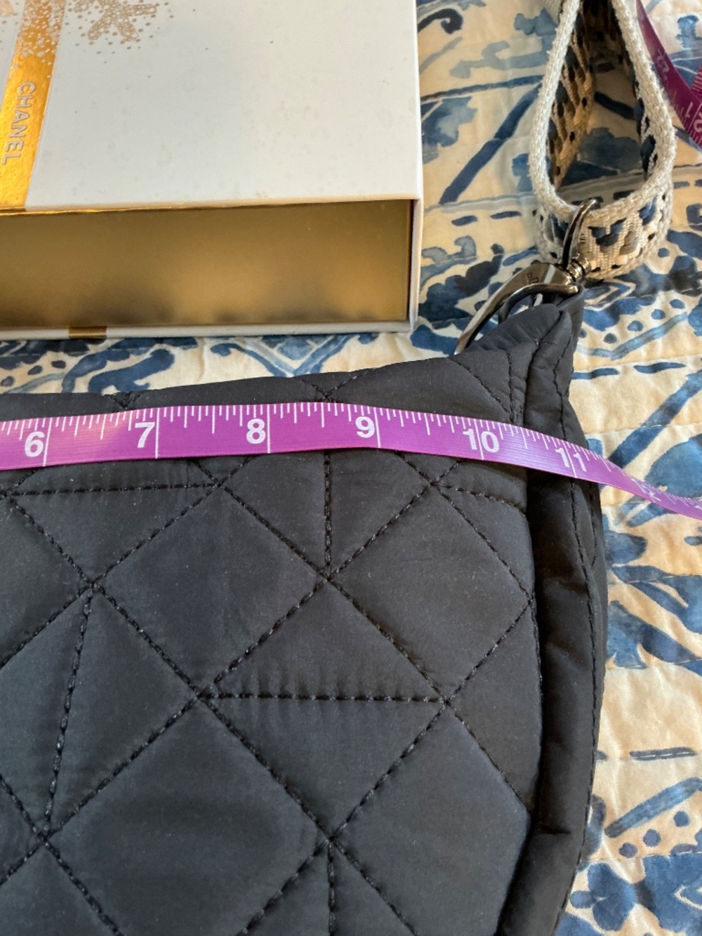 Travelon Boho Cresent Crossbody - Picture 5 of 14